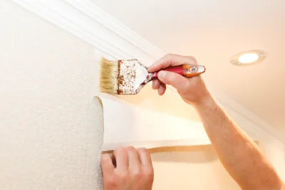 Pose de papier peint à Noues de Sienne — revêtements muraux et toiles de verre